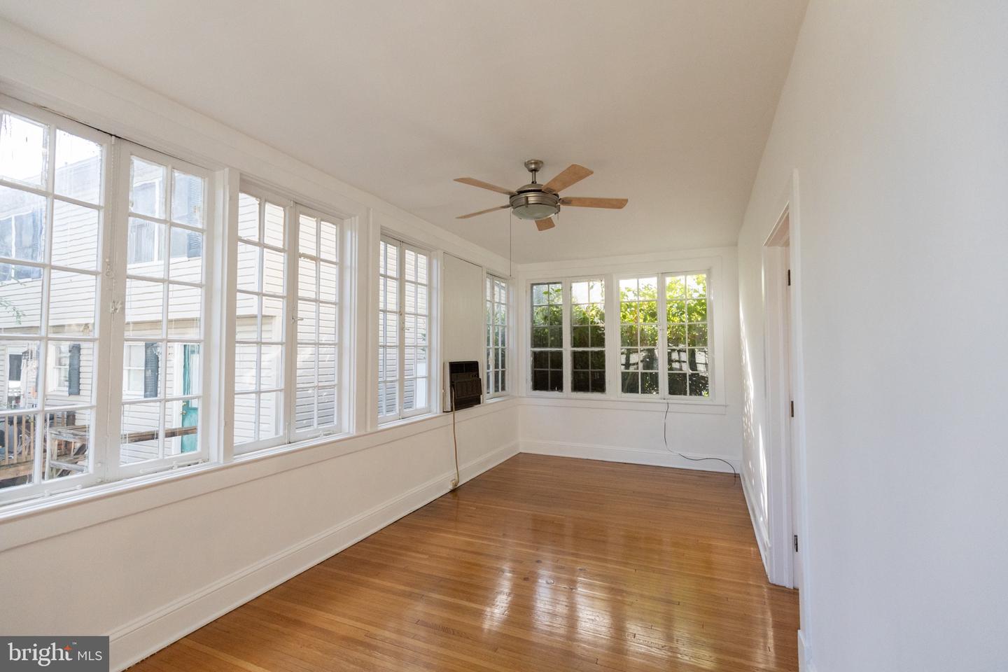 1400 VALLEY AVE, WINCHESTER, Virginia 22601, 6 Bedrooms Bedrooms, ,2 BathroomsBathrooms,Residential,For sale,1400 VALLEY AVE,VAWI2009108 MLS # VAWI2009108 1400 VALLEY AVE, WINCHESTER, Virginia 22601, 6 Bedrooms Bedrooms, ,2 BathroomsBathrooms,Residential,For sale,1400 VALLEY AVE,VAWI2009108 MLS # VAWI2009108