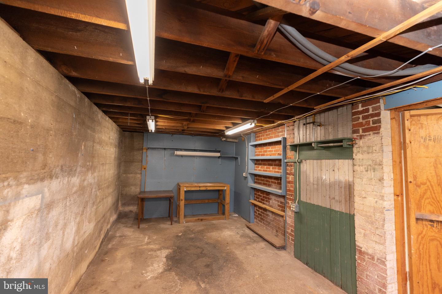 1400 VALLEY AVE, WINCHESTER, Virginia 22601, 6 Bedrooms Bedrooms, ,2 BathroomsBathrooms,Residential,For sale,1400 VALLEY AVE,VAWI2009108 MLS # VAWI2009108 1400 VALLEY AVE, WINCHESTER, Virginia 22601, 6 Bedrooms Bedrooms, ,2 BathroomsBathrooms,Residential,For sale,1400 VALLEY AVE,VAWI2009108 MLS # VAWI2009108