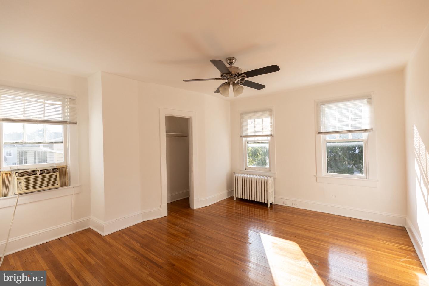 1400 VALLEY AVE, WINCHESTER, Virginia 22601, 6 Bedrooms Bedrooms, ,2 BathroomsBathrooms,Residential,For sale,1400 VALLEY AVE,VAWI2009108 MLS # VAWI2009108 1400 VALLEY AVE, WINCHESTER, Virginia 22601, 6 Bedrooms Bedrooms, ,2 BathroomsBathrooms,Residential,For sale,1400 VALLEY AVE,VAWI2009108 MLS # VAWI2009108