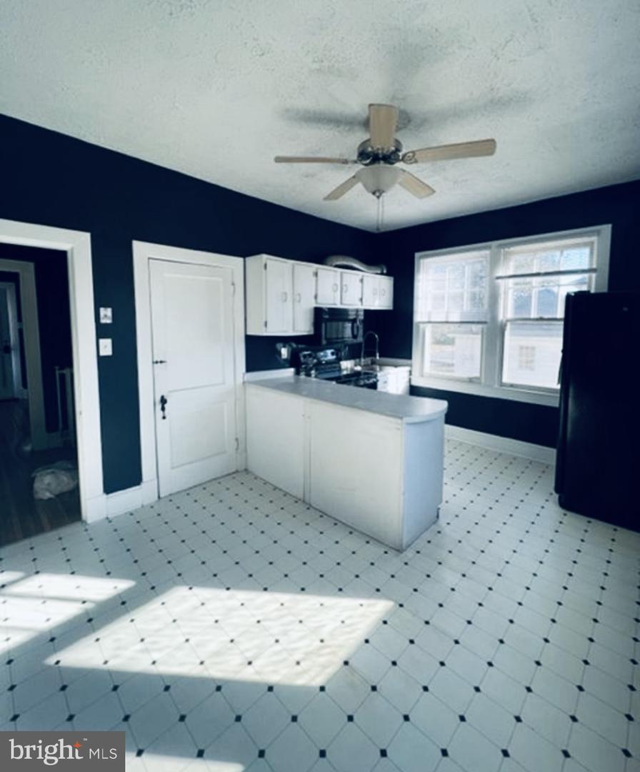 1400 VALLEY AVE, WINCHESTER, Virginia 22601, 6 Bedrooms Bedrooms, ,2 BathroomsBathrooms,Residential,For sale,1400 VALLEY AVE,VAWI2009108 MLS # VAWI2009108 1400 VALLEY AVE, WINCHESTER, Virginia 22601, 6 Bedrooms Bedrooms, ,2 BathroomsBathrooms,Residential,For sale,1400 VALLEY AVE,VAWI2009108 MLS # VAWI2009108