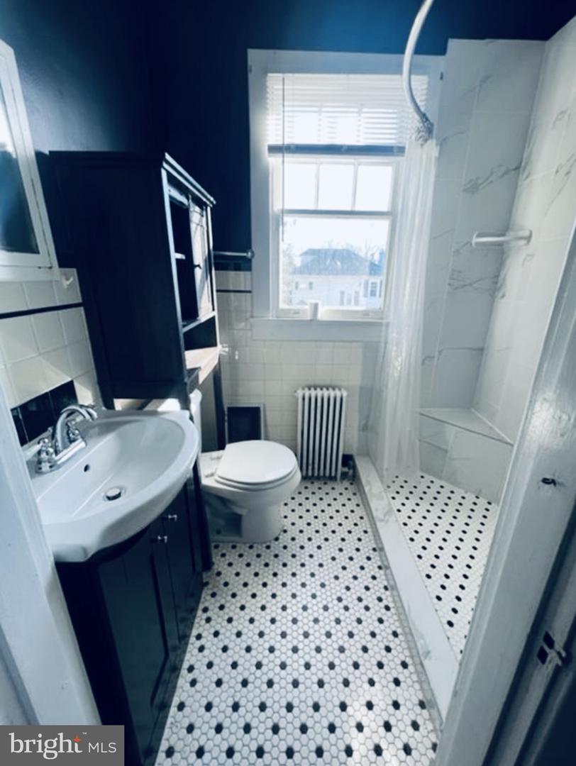 1400 VALLEY AVE, WINCHESTER, Virginia 22601, 6 Bedrooms Bedrooms, ,2 BathroomsBathrooms,Residential,For sale,1400 VALLEY AVE,VAWI2009108 MLS # VAWI2009108 1400 VALLEY AVE, WINCHESTER, Virginia 22601, 6 Bedrooms Bedrooms, ,2 BathroomsBathrooms,Residential,For sale,1400 VALLEY AVE,VAWI2009108 MLS # VAWI2009108