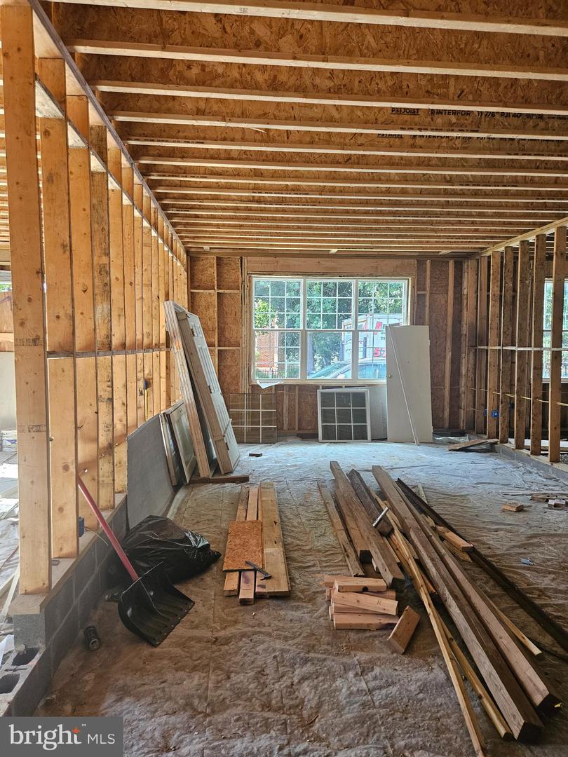 6336 LINCOLNIA RD, ALEXANDRIA, Virginia 22312, 5 Bedrooms Bedrooms, ,3 BathroomsBathrooms,Residential,For sale,6336 LINCOLNIA RD,VAFX2268300 MLS # VAFX2268300
