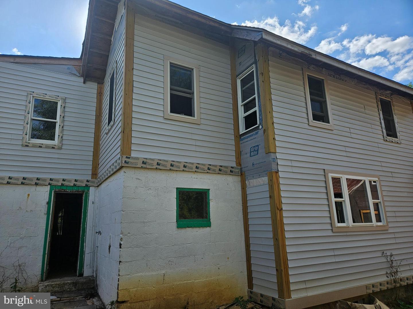 6336 LINCOLNIA RD, ALEXANDRIA, Virginia 22312, 5 Bedrooms Bedrooms, ,3 BathroomsBathrooms,Residential,For sale,6336 LINCOLNIA RD,VAFX2268300 MLS # VAFX2268300