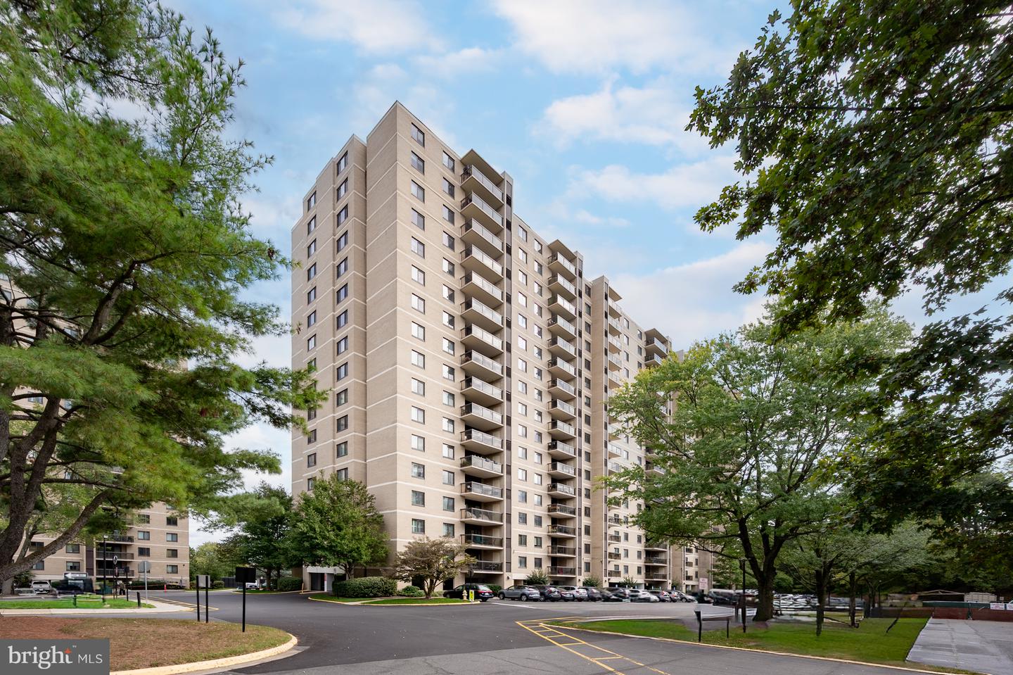 307 YOAKUM PKWY #1808, ALEXANDRIA, Virginia 22304, 2 Bedrooms Bedrooms, 4 Rooms Rooms,2 BathroomsBathrooms,Residential,For sale,307 YOAKUM PKWY #1808,VAAX2049958 MLS # VAAX2049958