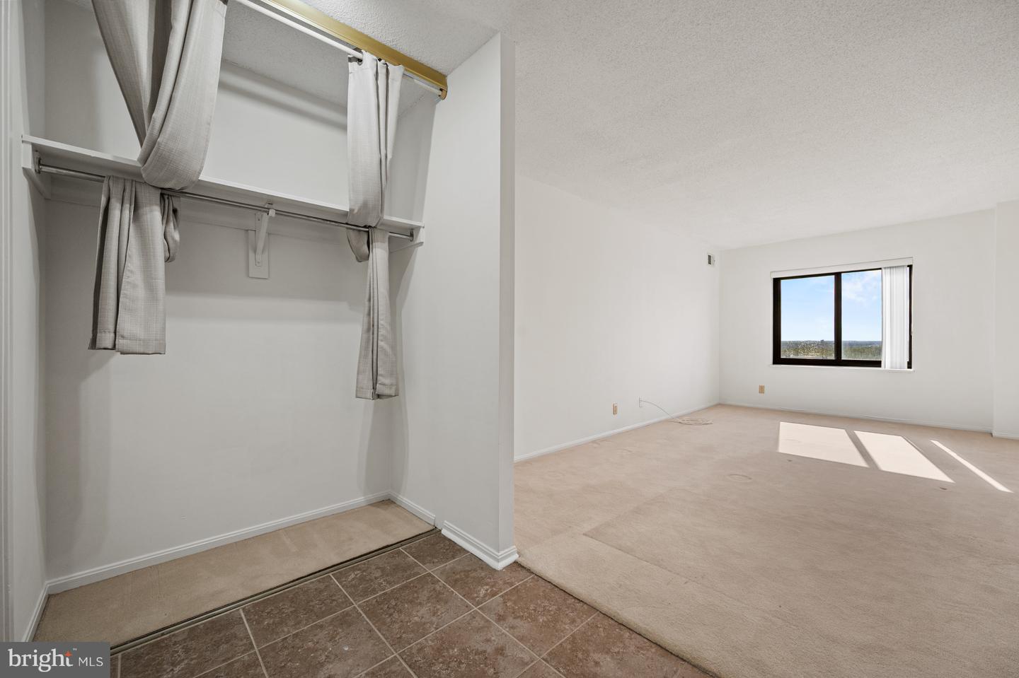 307 YOAKUM PKWY #1808, ALEXANDRIA, Virginia 22304, 2 Bedrooms Bedrooms, 4 Rooms Rooms,2 BathroomsBathrooms,Residential,For sale,307 YOAKUM PKWY #1808,VAAX2049958 MLS # VAAX2049958