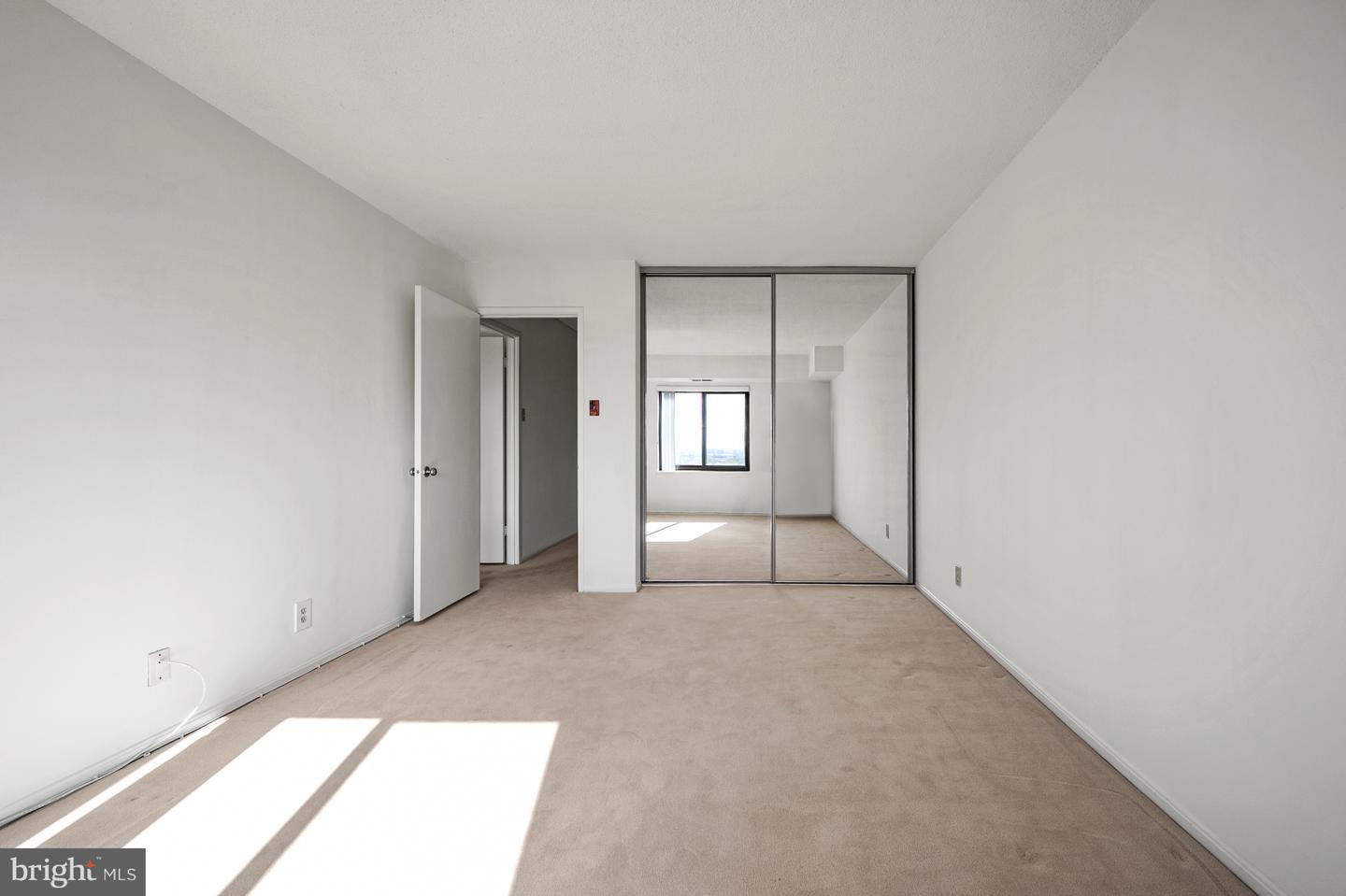 307 YOAKUM PKWY #1808, ALEXANDRIA, Virginia 22304, 2 Bedrooms Bedrooms, 4 Rooms Rooms,2 BathroomsBathrooms,Residential,For sale,307 YOAKUM PKWY #1808,VAAX2049958 MLS # VAAX2049958