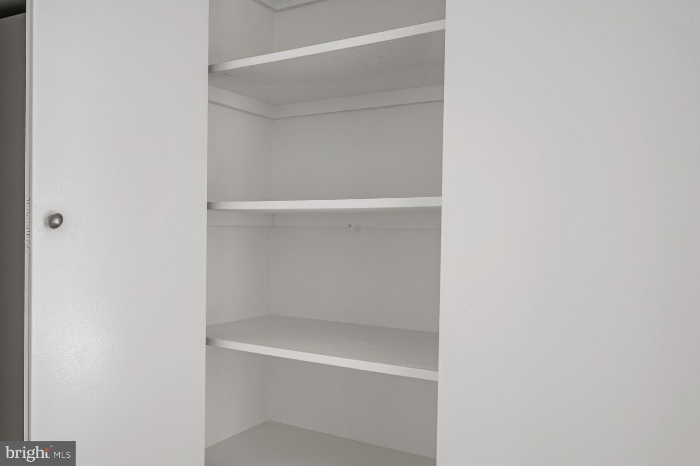 307 YOAKUM PKWY #1808, ALEXANDRIA, Virginia 22304, 2 Bedrooms Bedrooms, 4 Rooms Rooms,2 BathroomsBathrooms,Residential,For sale,307 YOAKUM PKWY #1808,VAAX2049958 MLS # VAAX2049958