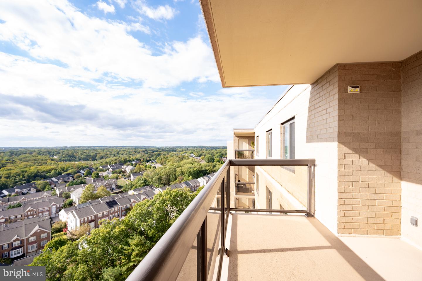 307 YOAKUM PKWY #1808, ALEXANDRIA, Virginia 22304, 2 Bedrooms Bedrooms, 4 Rooms Rooms,2 BathroomsBathrooms,Residential,For sale,307 YOAKUM PKWY #1808,VAAX2049958 MLS # VAAX2049958