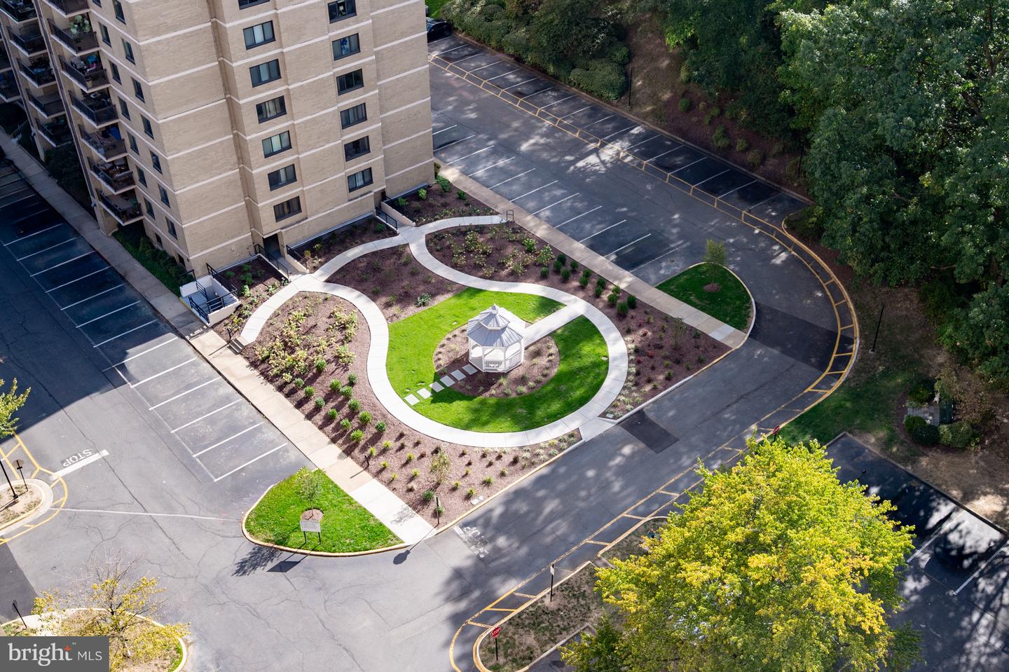 307 YOAKUM PKWY #1808, ALEXANDRIA, Virginia 22304, 2 Bedrooms Bedrooms, 4 Rooms Rooms,2 BathroomsBathrooms,Residential,For sale,307 YOAKUM PKWY #1808,VAAX2049958 MLS # VAAX2049958