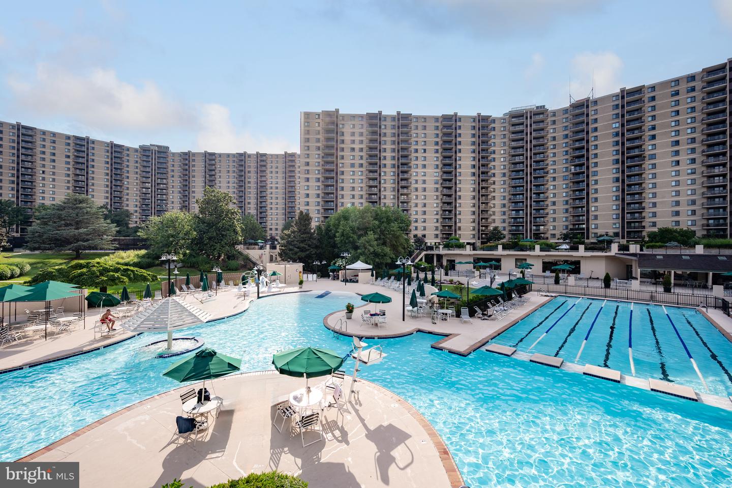 307 YOAKUM PKWY #1808, ALEXANDRIA, Virginia 22304, 2 Bedrooms Bedrooms, 4 Rooms Rooms,2 BathroomsBathrooms,Residential,For sale,307 YOAKUM PKWY #1808,VAAX2049958 MLS # VAAX2049958