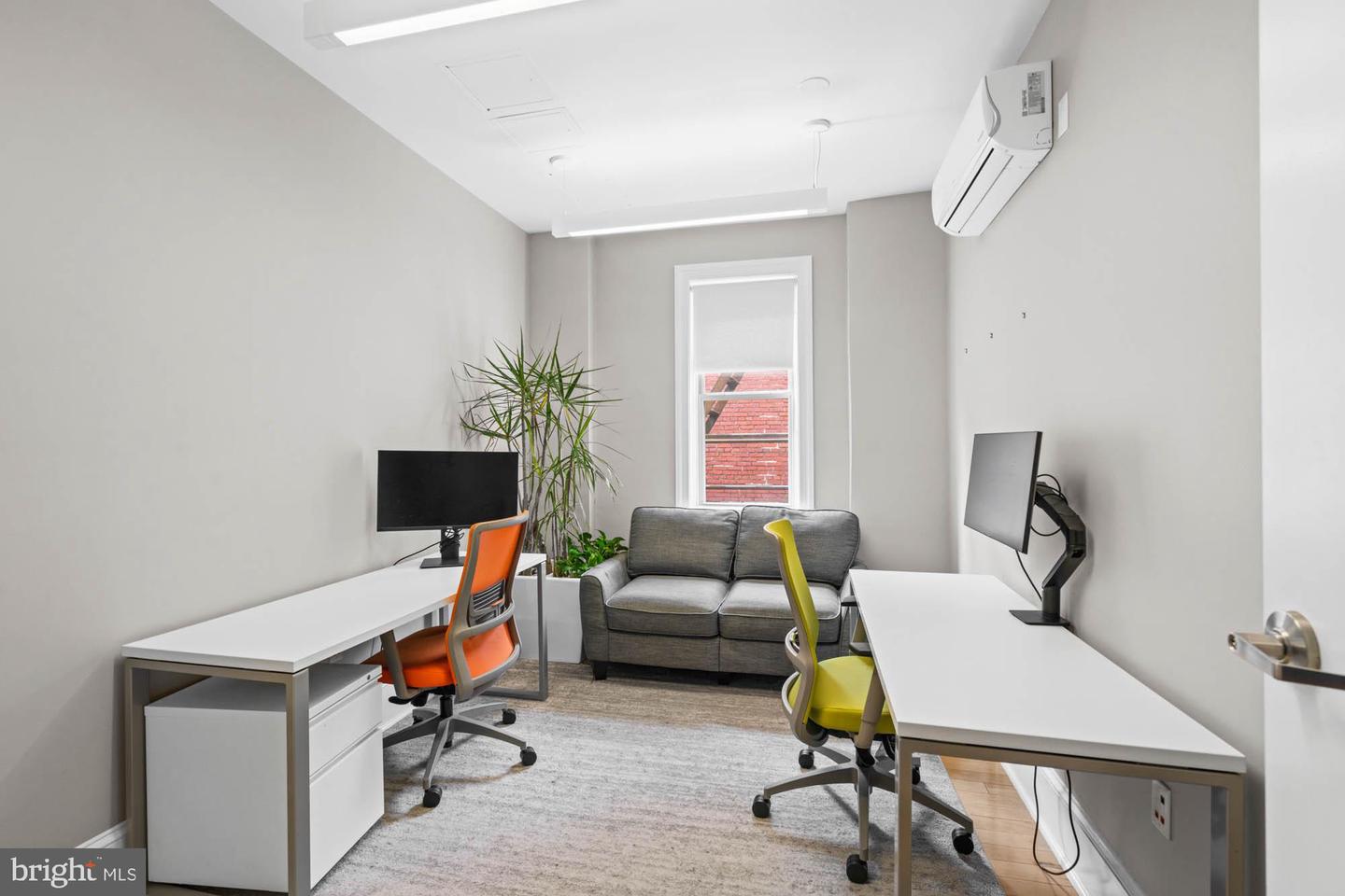 2008 HILLYER PL NW, WASHINGTON, District Of Columbia 20009, 5 Bedrooms Bedrooms, ,1 BathroomBathrooms,Residential,For sale,2008 HILLYER PL NW,DCDC2223350 MLS # DCDC2223350