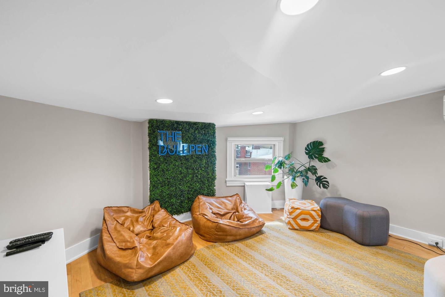 2008 HILLYER PL NW, WASHINGTON, District Of Columbia 20009, 5 Bedrooms Bedrooms, ,1 BathroomBathrooms,Residential,For sale,2008 HILLYER PL NW,DCDC2223350 MLS # DCDC2223350