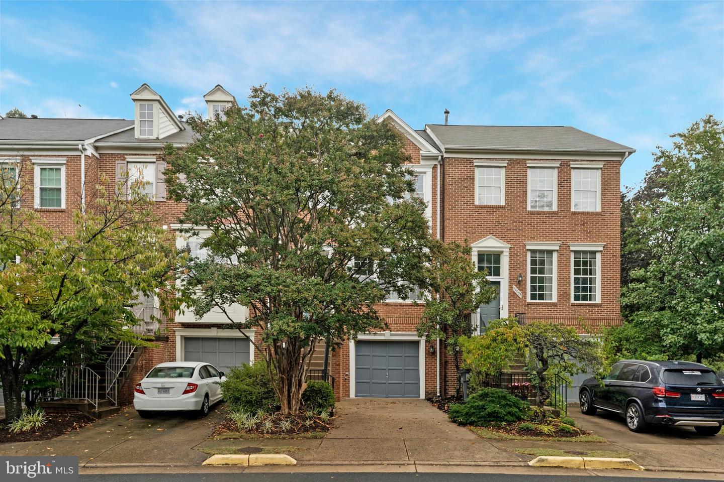 12033 EDGEMERE CIR, RESTON, Virginia 20190, 3 Bedrooms Bedrooms, ,3 BathroomsBathrooms,Residential,For sale,12033 EDGEMERE CIR,VAFX2257446 MLS # VAFX2257446