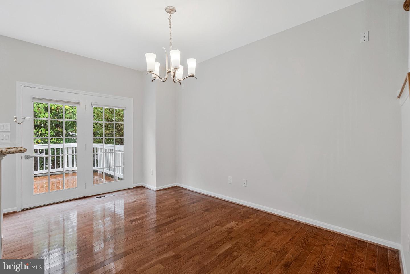 12033 EDGEMERE CIR, RESTON, Virginia 20190, 3 Bedrooms Bedrooms, ,3 BathroomsBathrooms,Residential,For sale,12033 EDGEMERE CIR,VAFX2257446 MLS # VAFX2257446