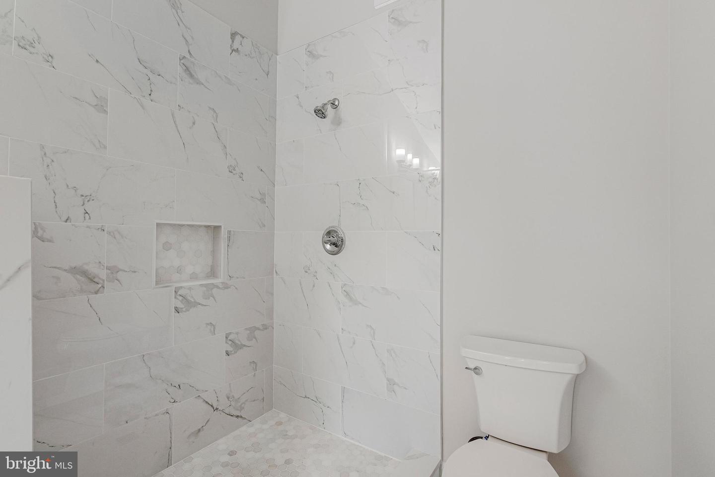 12033 EDGEMERE CIR, RESTON, Virginia 20190, 3 Bedrooms Bedrooms, ,3 BathroomsBathrooms,Residential,For sale,12033 EDGEMERE CIR,VAFX2257446 MLS # VAFX2257446