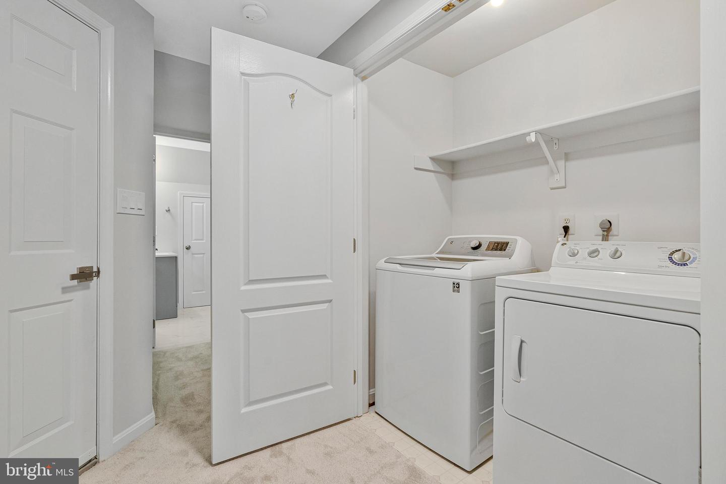 12033 EDGEMERE CIR, RESTON, Virginia 20190, 3 Bedrooms Bedrooms, ,3 BathroomsBathrooms,Residential,For sale,12033 EDGEMERE CIR,VAFX2257446 MLS # VAFX2257446