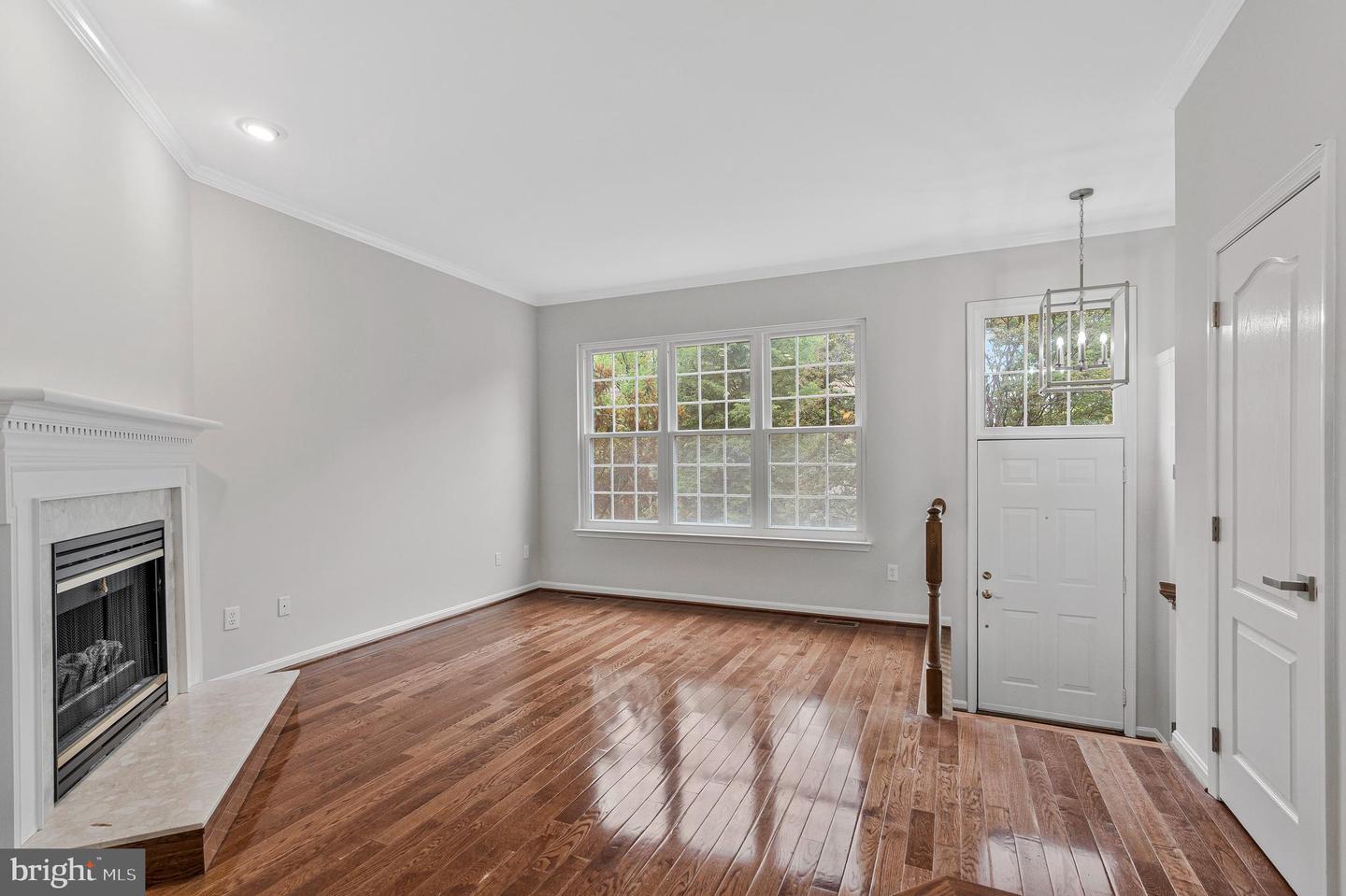 12033 EDGEMERE CIR, RESTON, Virginia 20190, 3 Bedrooms Bedrooms, ,3 BathroomsBathrooms,Residential,For sale,12033 EDGEMERE CIR,VAFX2257446 MLS # VAFX2257446