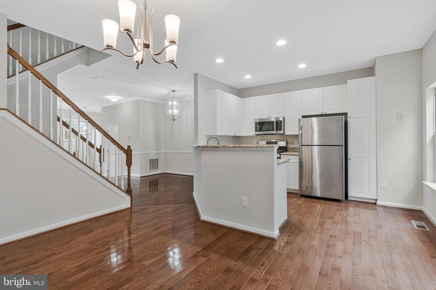 12033 EDGEMERE CIR, RESTON, Virginia 20190, 3 Bedrooms Bedrooms, ,3 BathroomsBathrooms,Residential,For sale,12033 EDGEMERE CIR,VAFX2257446 MLS # VAFX2257446