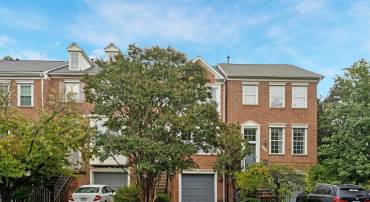 12033 EDGEMERE CIR, RESTON, Virginia 20190, 3 Bedrooms Bedrooms, ,3 BathroomsBathrooms,Residential,For sale,12033 EDGEMERE CIR,VAFX2257446 MLS # VAFX2257446