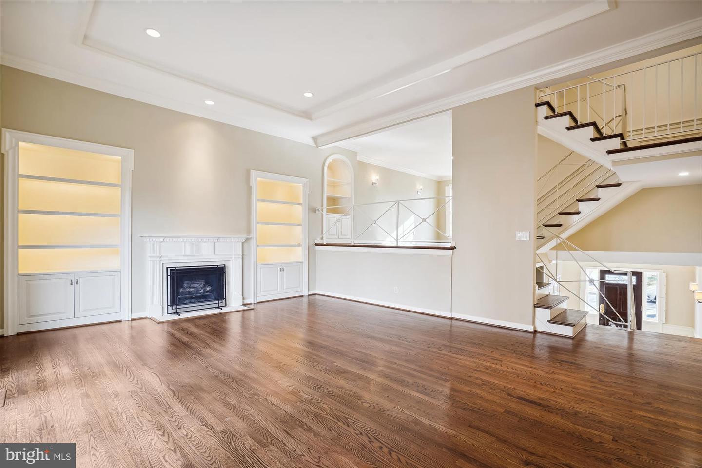 428 N UNION ST, ALEXANDRIA, Virginia 22314, 4 Bedrooms Bedrooms, ,4 BathroomsBathrooms,Residential,For sale,428 N UNION ST,VAAX2048084 MLS # VAAX2048084 428 N UNION ST, ALEXANDRIA, Virginia 22314, 4 Bedrooms Bedrooms, ,4 BathroomsBathrooms,Residential,For sale,428 N UNION ST,VAAX2048084 MLS # VAAX2048084