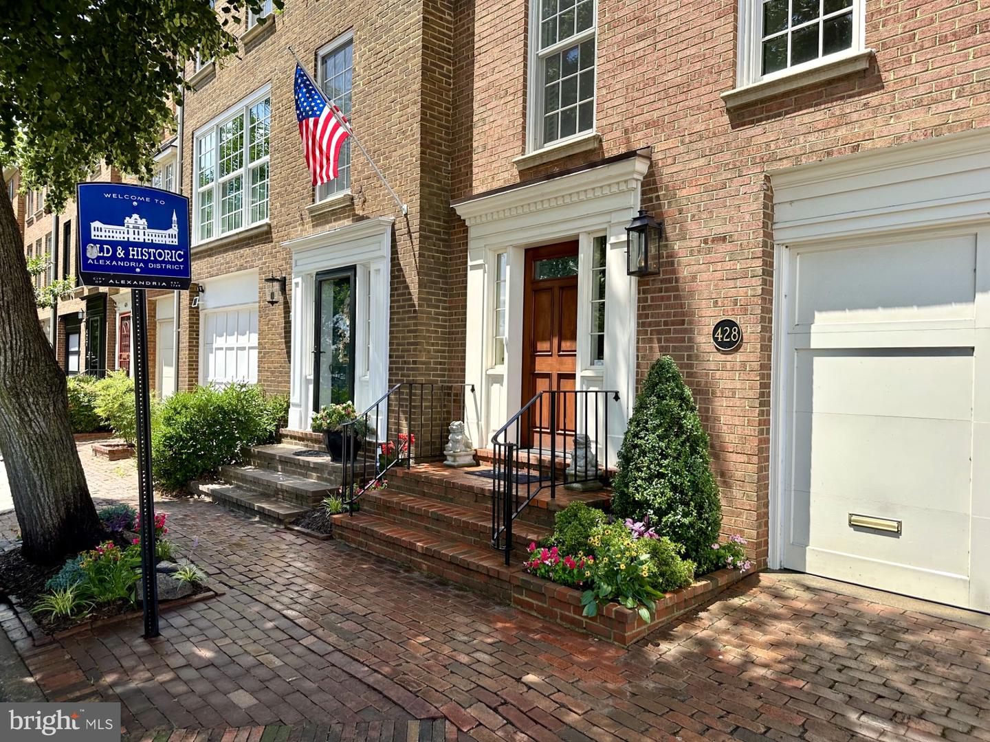 428 N UNION ST, ALEXANDRIA, Virginia 22314, 4 Bedrooms Bedrooms, ,4 BathroomsBathrooms,Residential,For sale,428 N UNION ST,VAAX2048084 MLS # VAAX2048084 428 N UNION ST, ALEXANDRIA, Virginia 22314, 4 Bedrooms Bedrooms, ,4 BathroomsBathrooms,Residential,For sale,428 N UNION ST,VAAX2048084 MLS # VAAX2048084