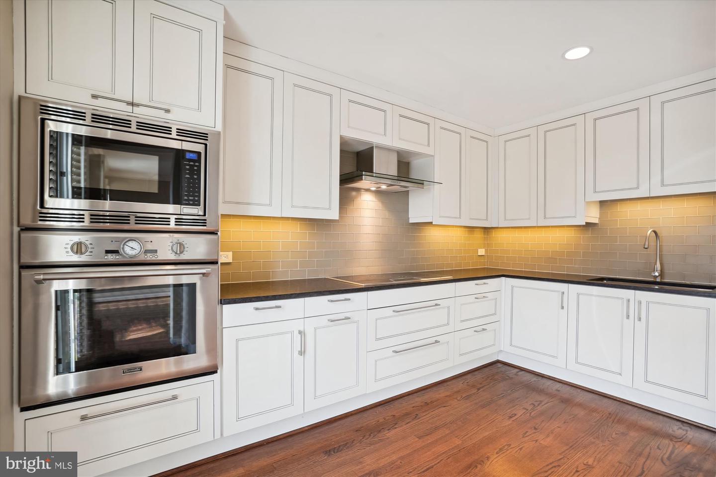 428 N UNION ST, ALEXANDRIA, Virginia 22314, 4 Bedrooms Bedrooms, ,4 BathroomsBathrooms,Residential,For sale,428 N UNION ST,VAAX2048084 MLS # VAAX2048084 428 N UNION ST, ALEXANDRIA, Virginia 22314, 4 Bedrooms Bedrooms, ,4 BathroomsBathrooms,Residential,For sale,428 N UNION ST,VAAX2048084 MLS # VAAX2048084