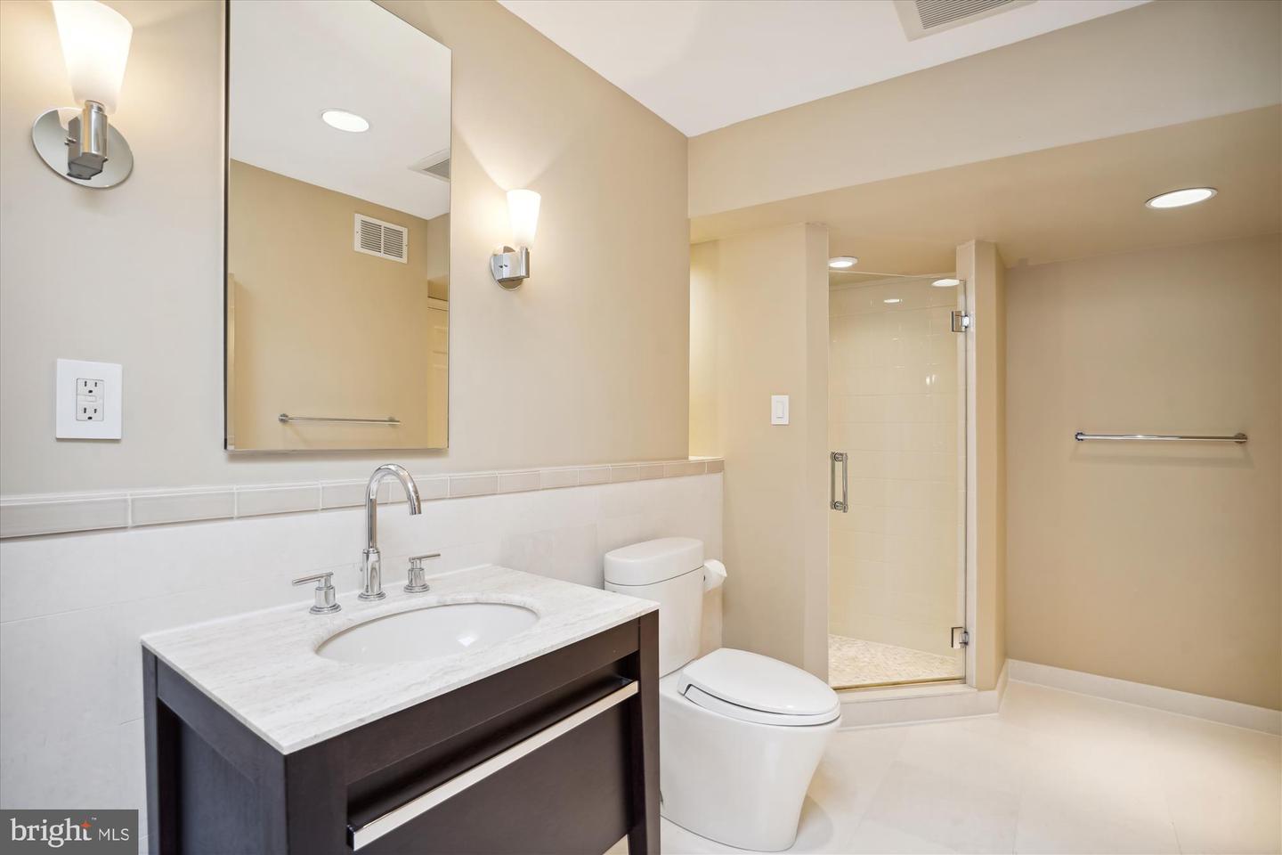 428 N UNION ST, ALEXANDRIA, Virginia 22314, 4 Bedrooms Bedrooms, ,4 BathroomsBathrooms,Residential,For sale,428 N UNION ST,VAAX2048084 MLS # VAAX2048084 428 N UNION ST, ALEXANDRIA, Virginia 22314, 4 Bedrooms Bedrooms, ,4 BathroomsBathrooms,Residential,For sale,428 N UNION ST,VAAX2048084 MLS # VAAX2048084