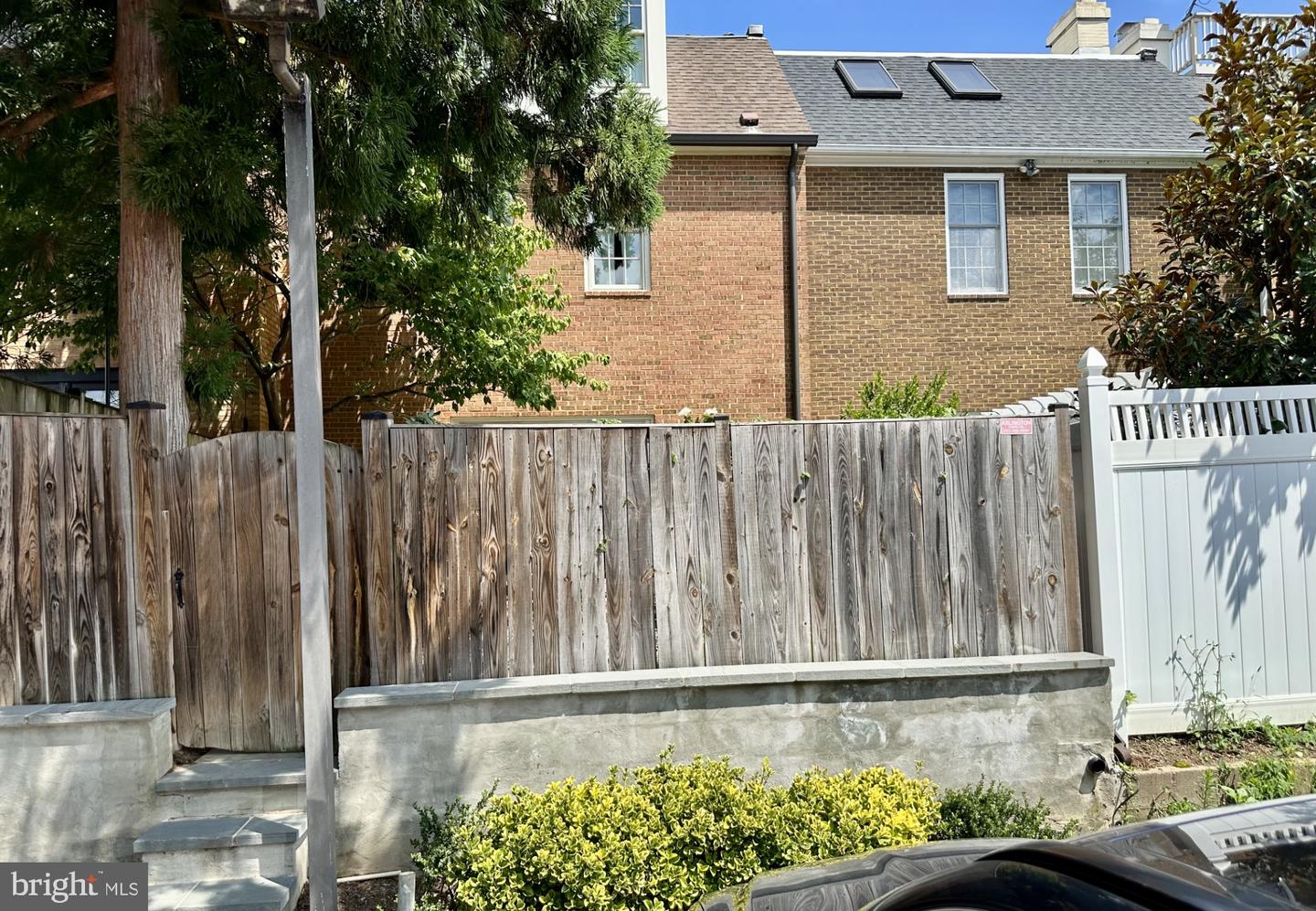 428 N UNION ST, ALEXANDRIA, Virginia 22314, 4 Bedrooms Bedrooms, ,4 BathroomsBathrooms,Residential,For sale,428 N UNION ST,VAAX2048084 MLS # VAAX2048084 428 N UNION ST, ALEXANDRIA, Virginia 22314, 4 Bedrooms Bedrooms, ,4 BathroomsBathrooms,Residential,For sale,428 N UNION ST,VAAX2048084 MLS # VAAX2048084