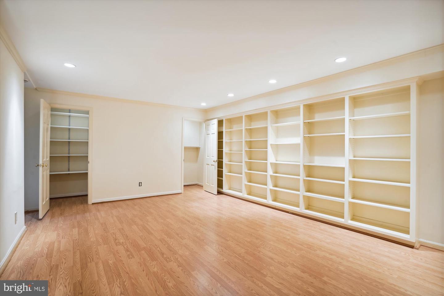 428 N UNION ST, ALEXANDRIA, Virginia 22314, 4 Bedrooms Bedrooms, ,4 BathroomsBathrooms,Residential,For sale,428 N UNION ST,VAAX2048084 MLS # VAAX2048084 428 N UNION ST, ALEXANDRIA, Virginia 22314, 4 Bedrooms Bedrooms, ,4 BathroomsBathrooms,Residential,For sale,428 N UNION ST,VAAX2048084 MLS # VAAX2048084