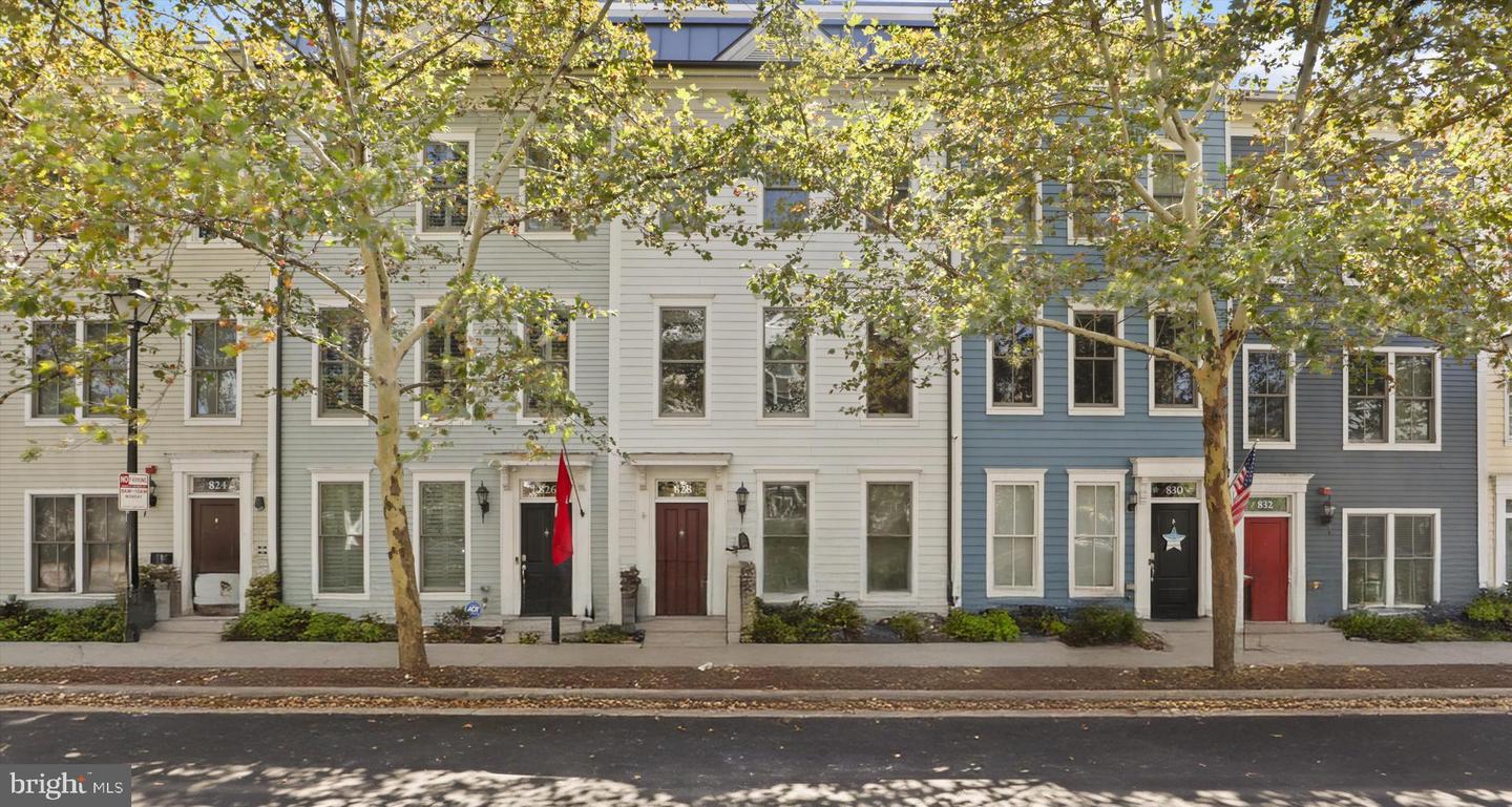 828 MADISON ST, ALEXANDRIA, Virginia 22314, 3 Bedrooms Bedrooms, ,3 BathroomsBathrooms,Residential,For sale,828 MADISON ST,VAAX2049030 MLS # VAAX2049030