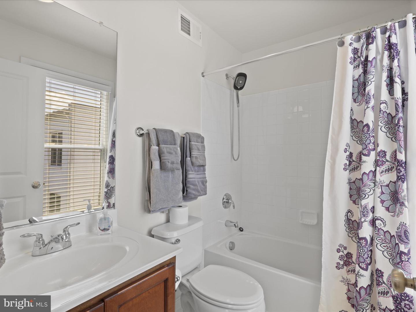 828 MADISON ST, ALEXANDRIA, Virginia 22314, 3 Bedrooms Bedrooms, ,3 BathroomsBathrooms,Residential,For sale,828 MADISON ST,VAAX2049030 MLS # VAAX2049030