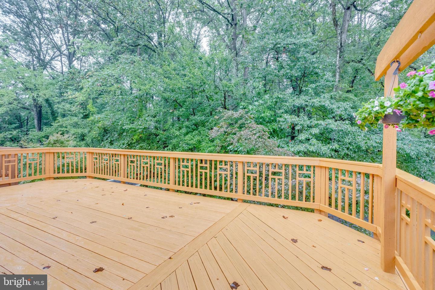 10411 TODMAN LANDING CT, BURKE, Virginia 22015, 3 Bedrooms Bedrooms, ,2 BathroomsBathrooms,Residential,For sale,10411 TODMAN LANDING CT,VAFX2263998 MLS # VAFX2263998