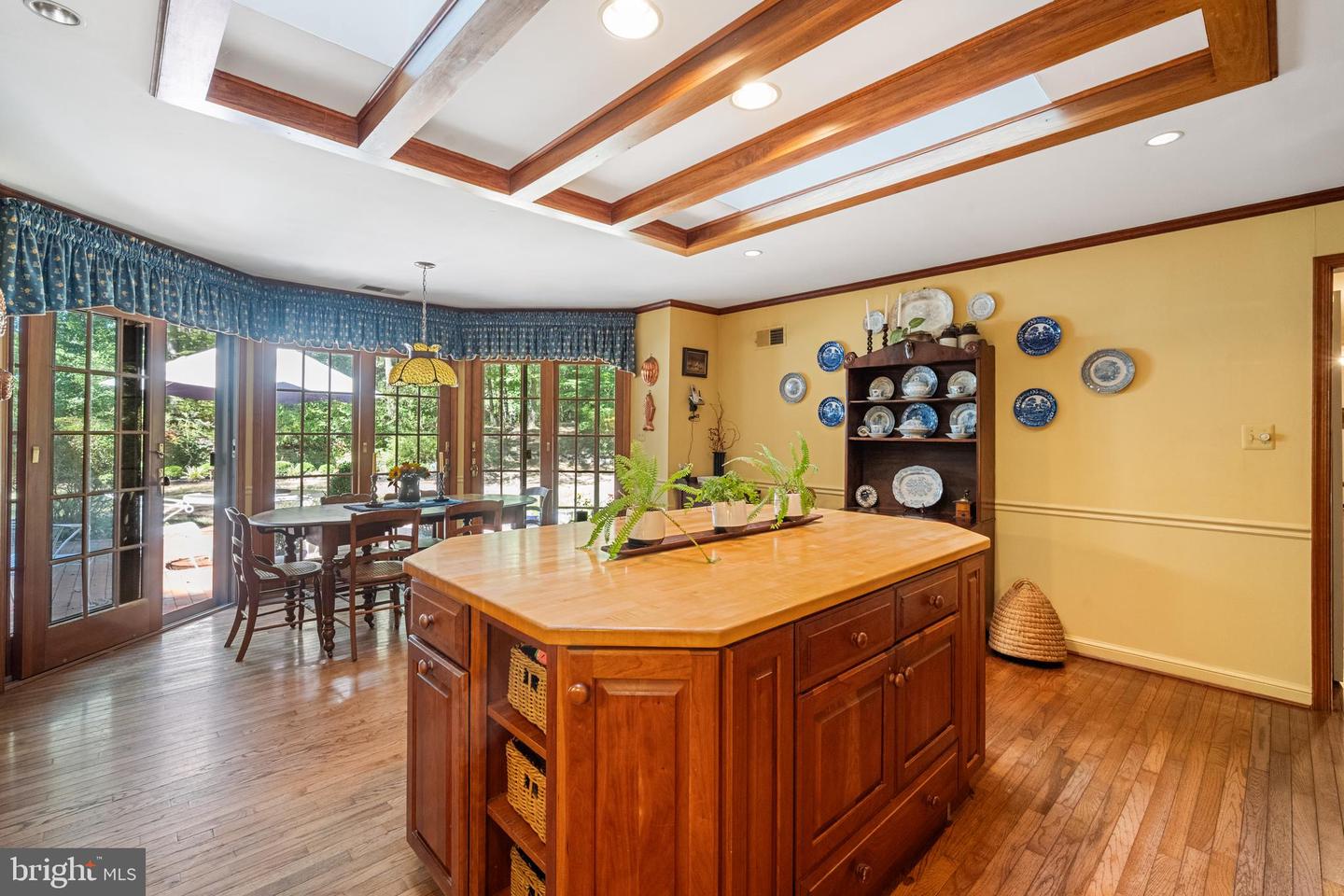 7408 MAPLE BRANCH RD, CLIFTON, Virginia 20124, 4 Bedrooms Bedrooms, 15 Rooms Rooms,2 BathroomsBathrooms,Residential,For sale,7408 MAPLE BRANCH RD,VAFX2264458 MLS # VAFX2264458