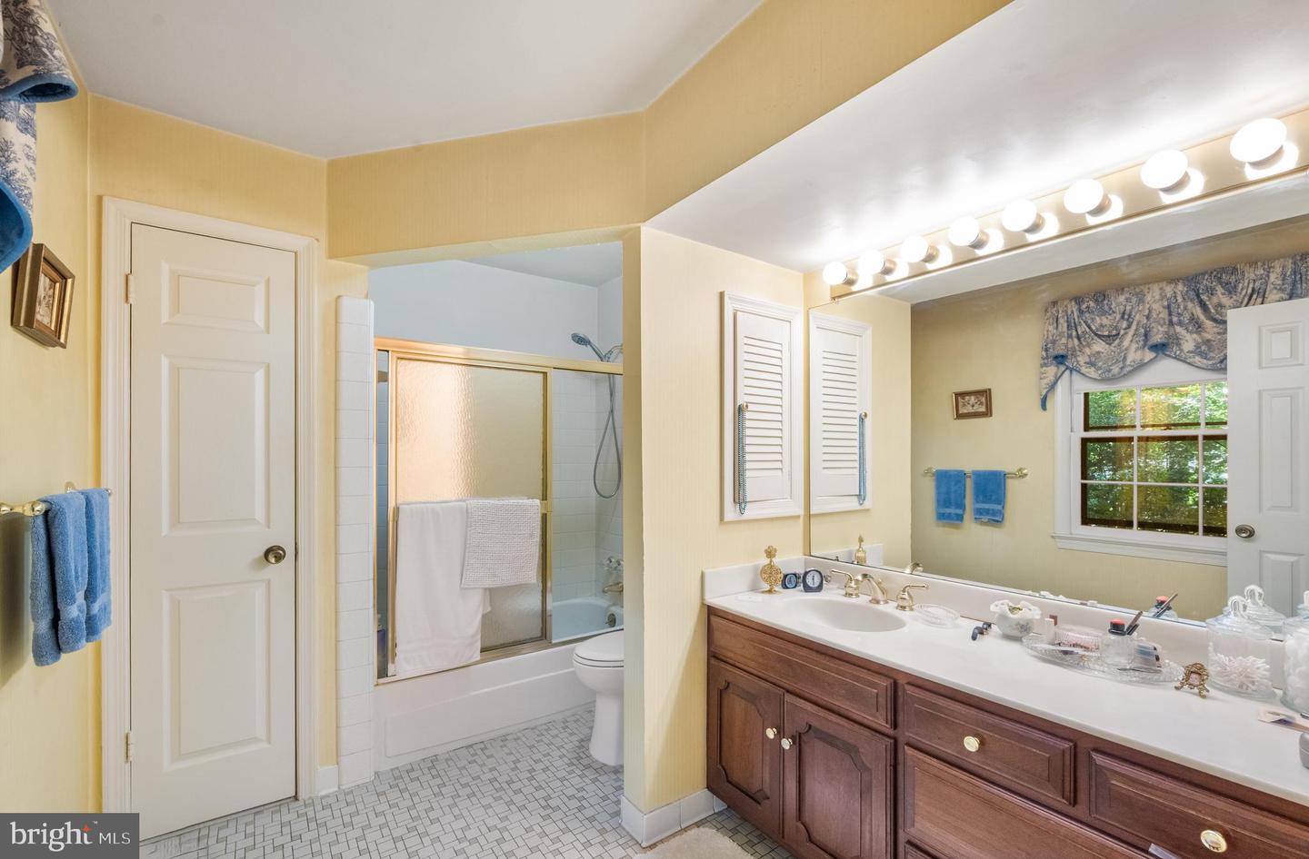 7408 MAPLE BRANCH RD, CLIFTON, Virginia 20124, 4 Bedrooms Bedrooms, 15 Rooms Rooms,2 BathroomsBathrooms,Residential,For sale,7408 MAPLE BRANCH RD,VAFX2264458 MLS # VAFX2264458