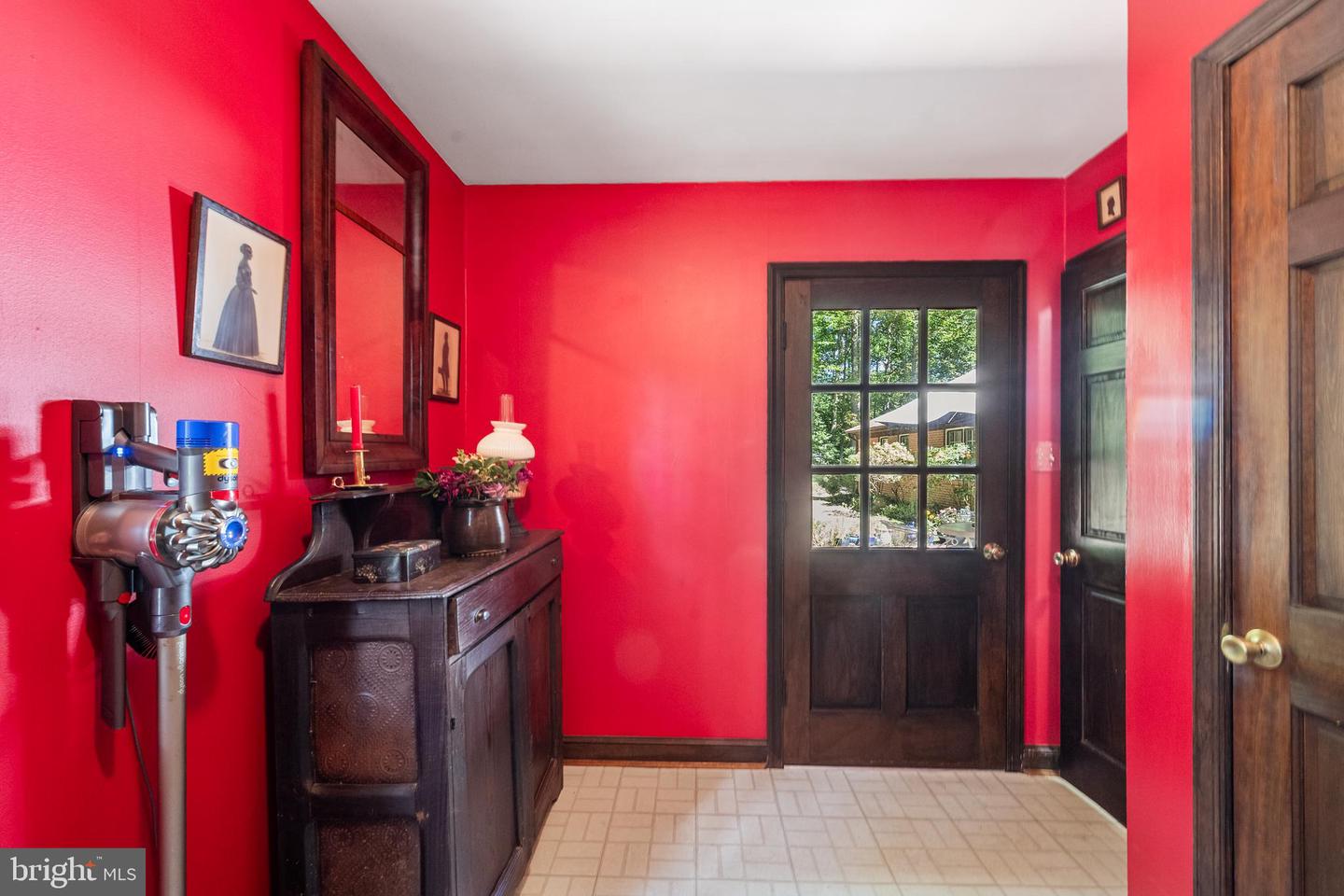 7408 MAPLE BRANCH RD, CLIFTON, Virginia 20124, 4 Bedrooms Bedrooms, 15 Rooms Rooms,2 BathroomsBathrooms,Residential,For sale,7408 MAPLE BRANCH RD,VAFX2264458 MLS # VAFX2264458