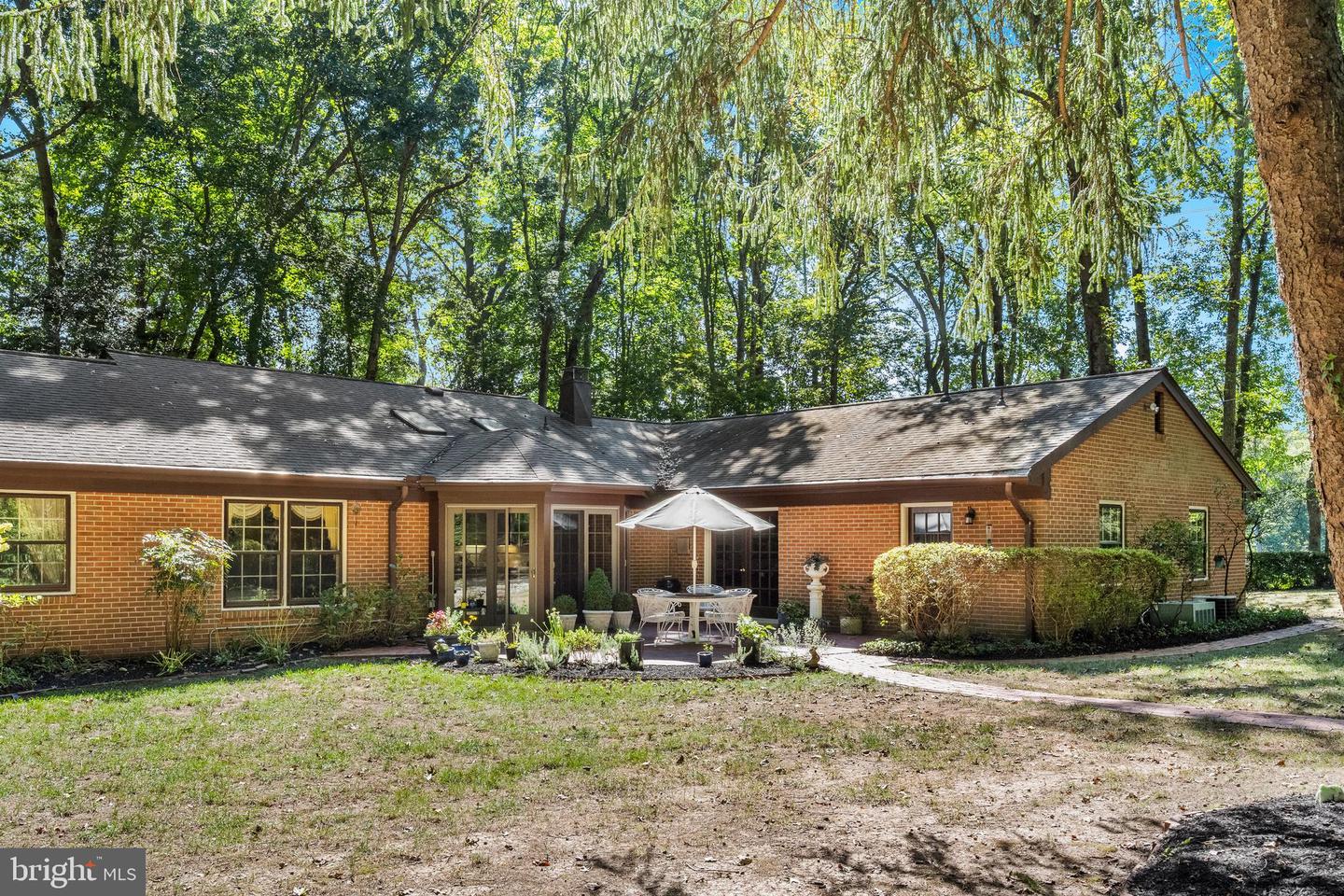 7408 MAPLE BRANCH RD, CLIFTON, Virginia 20124, 4 Bedrooms Bedrooms, 15 Rooms Rooms,2 BathroomsBathrooms,Residential,For sale,7408 MAPLE BRANCH RD,VAFX2264458 MLS # VAFX2264458