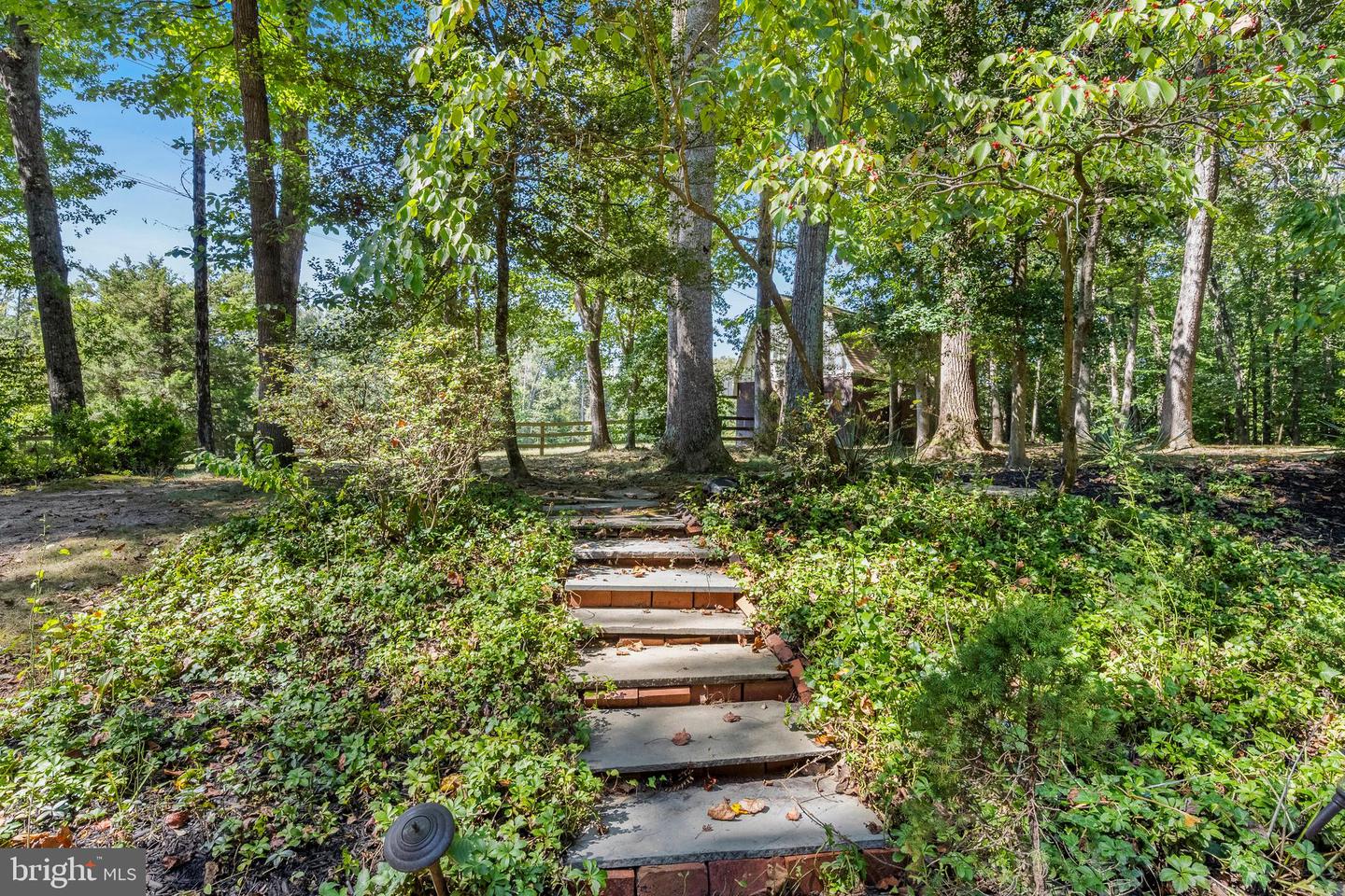 7408 MAPLE BRANCH RD, CLIFTON, Virginia 20124, 4 Bedrooms Bedrooms, 15 Rooms Rooms,2 BathroomsBathrooms,Residential,For sale,7408 MAPLE BRANCH RD,VAFX2264458 MLS # VAFX2264458