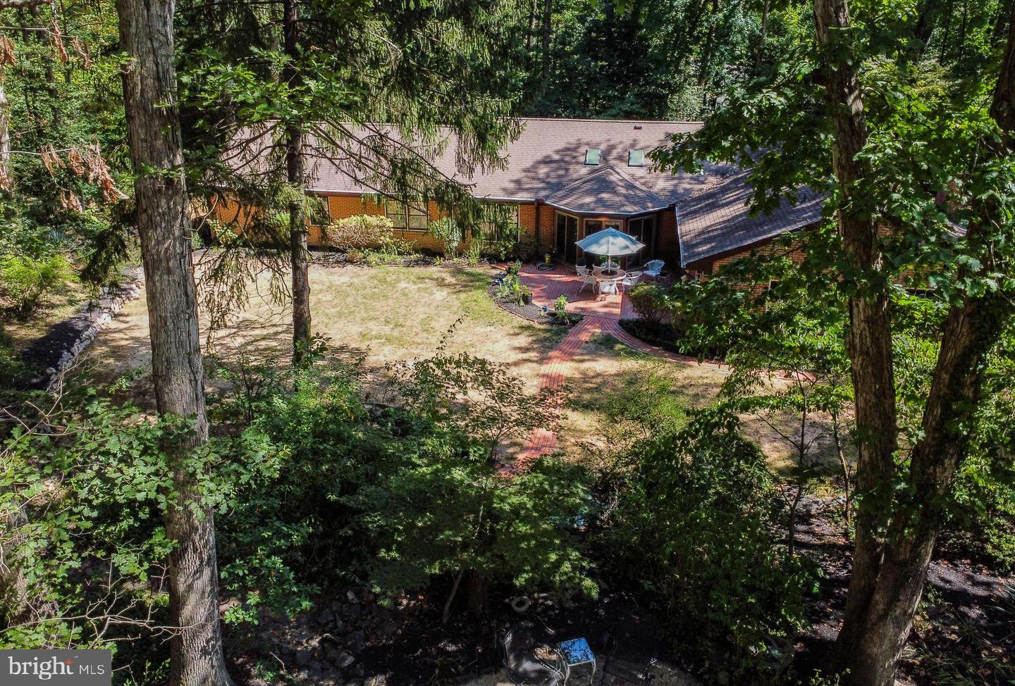 7408 MAPLE BRANCH RD, CLIFTON, Virginia 20124, 4 Bedrooms Bedrooms, 15 Rooms Rooms,2 BathroomsBathrooms,Residential,For sale,7408 MAPLE BRANCH RD,VAFX2264458 MLS # VAFX2264458