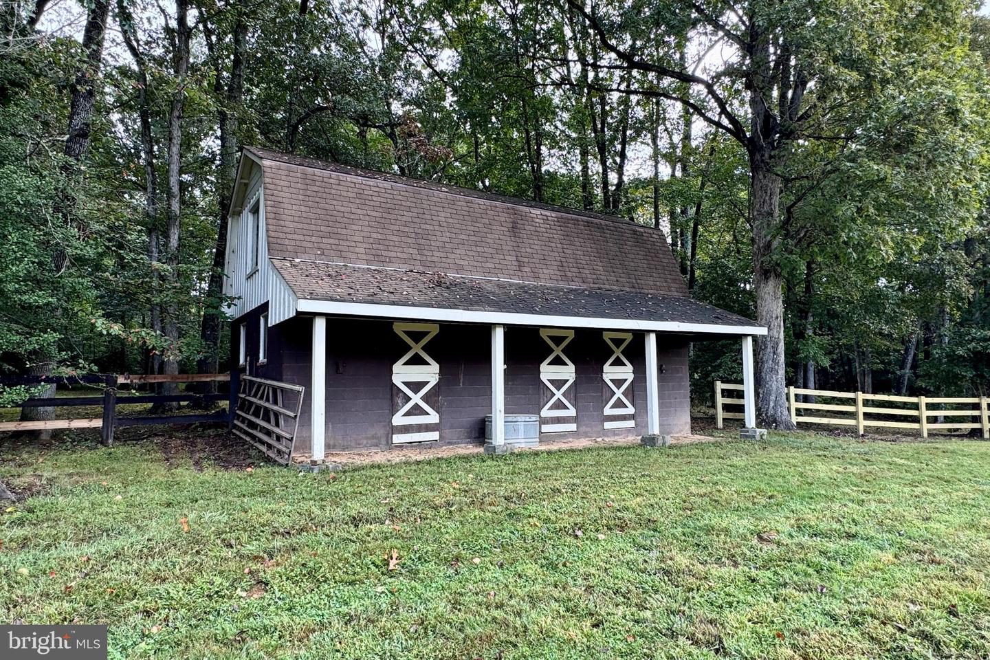 7408 MAPLE BRANCH RD, CLIFTON, Virginia 20124, 4 Bedrooms Bedrooms, 15 Rooms Rooms,2 BathroomsBathrooms,Residential,For sale,7408 MAPLE BRANCH RD,VAFX2264458 MLS # VAFX2264458