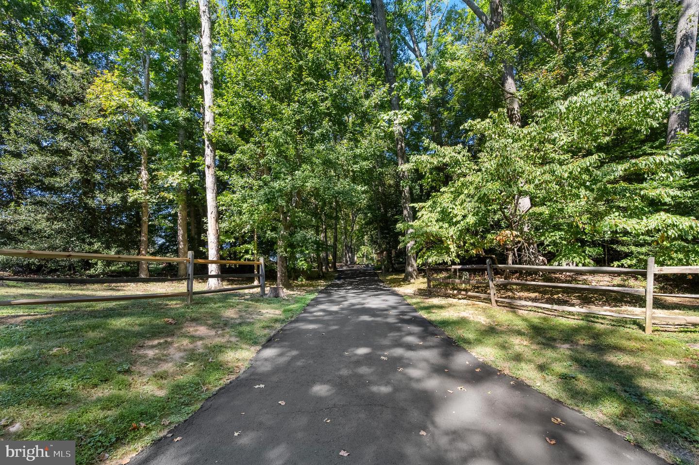 7408 MAPLE BRANCH RD, CLIFTON, Virginia 20124, 4 Bedrooms Bedrooms, 15 Rooms Rooms,2 BathroomsBathrooms,Residential,For sale,7408 MAPLE BRANCH RD,VAFX2264458 MLS # VAFX2264458