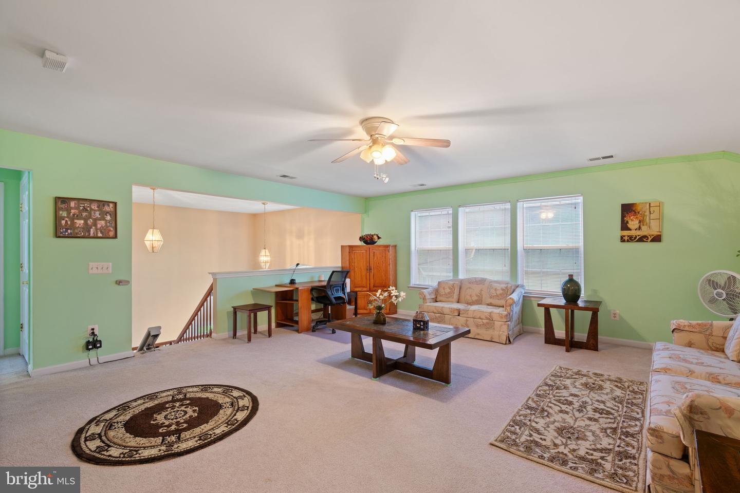 3758 BLOWING LEAF PL, DUMFRIES, Virginia 22025, 5 Bedrooms Bedrooms, 15 Rooms Rooms,3 BathroomsBathrooms,Residential,For sale,3758 BLOWING LEAF PL,VAPW2103452 MLS # VAPW2103452