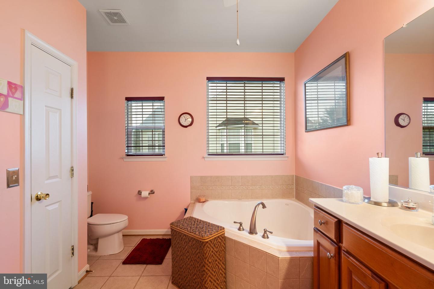 3758 BLOWING LEAF PL, DUMFRIES, Virginia 22025, 5 Bedrooms Bedrooms, 15 Rooms Rooms,3 BathroomsBathrooms,Residential,For sale,3758 BLOWING LEAF PL,VAPW2103452 MLS # VAPW2103452