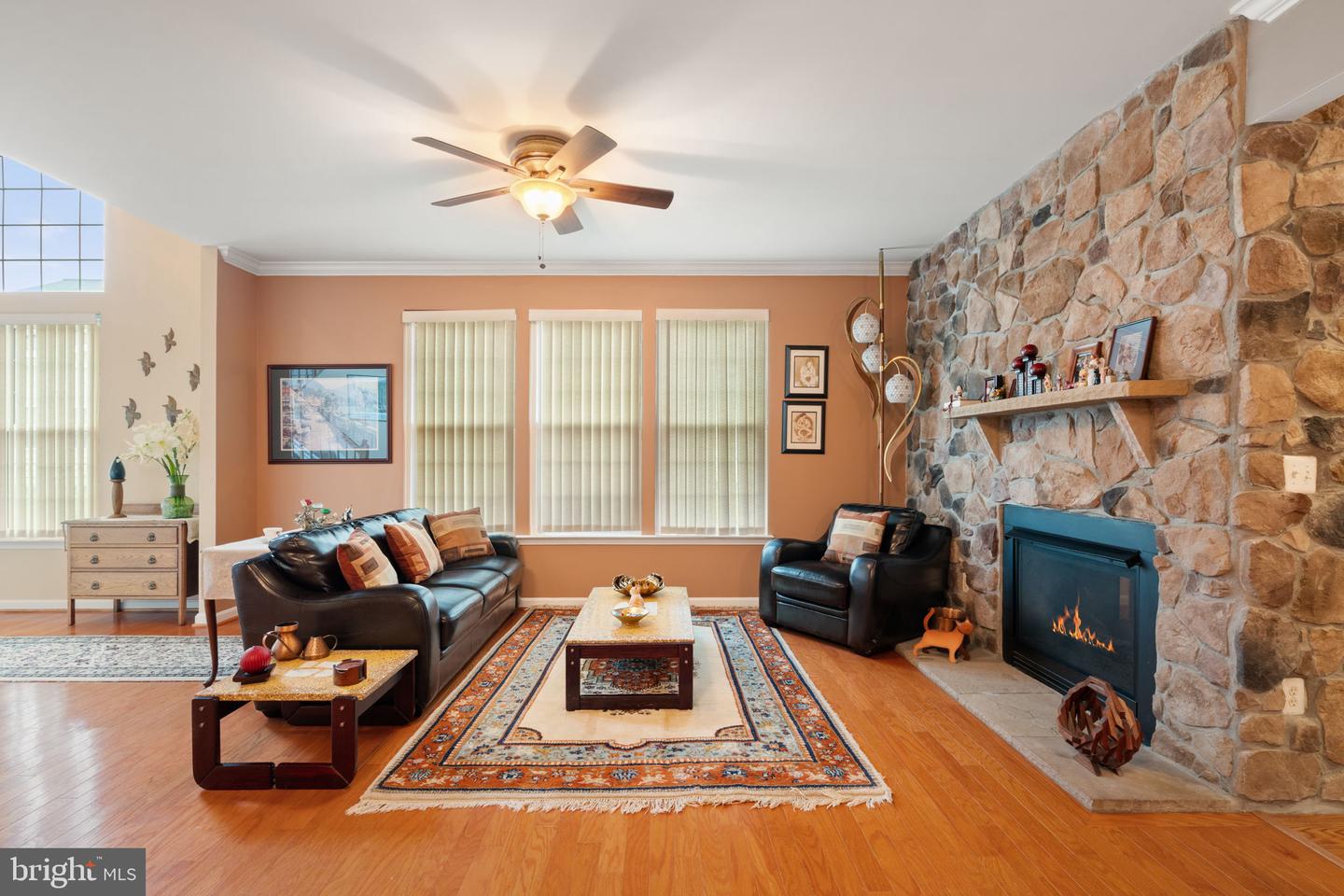3758 BLOWING LEAF PL, DUMFRIES, Virginia 22025, 5 Bedrooms Bedrooms, 15 Rooms Rooms,3 BathroomsBathrooms,Residential,For sale,3758 BLOWING LEAF PL,VAPW2103452 MLS # VAPW2103452