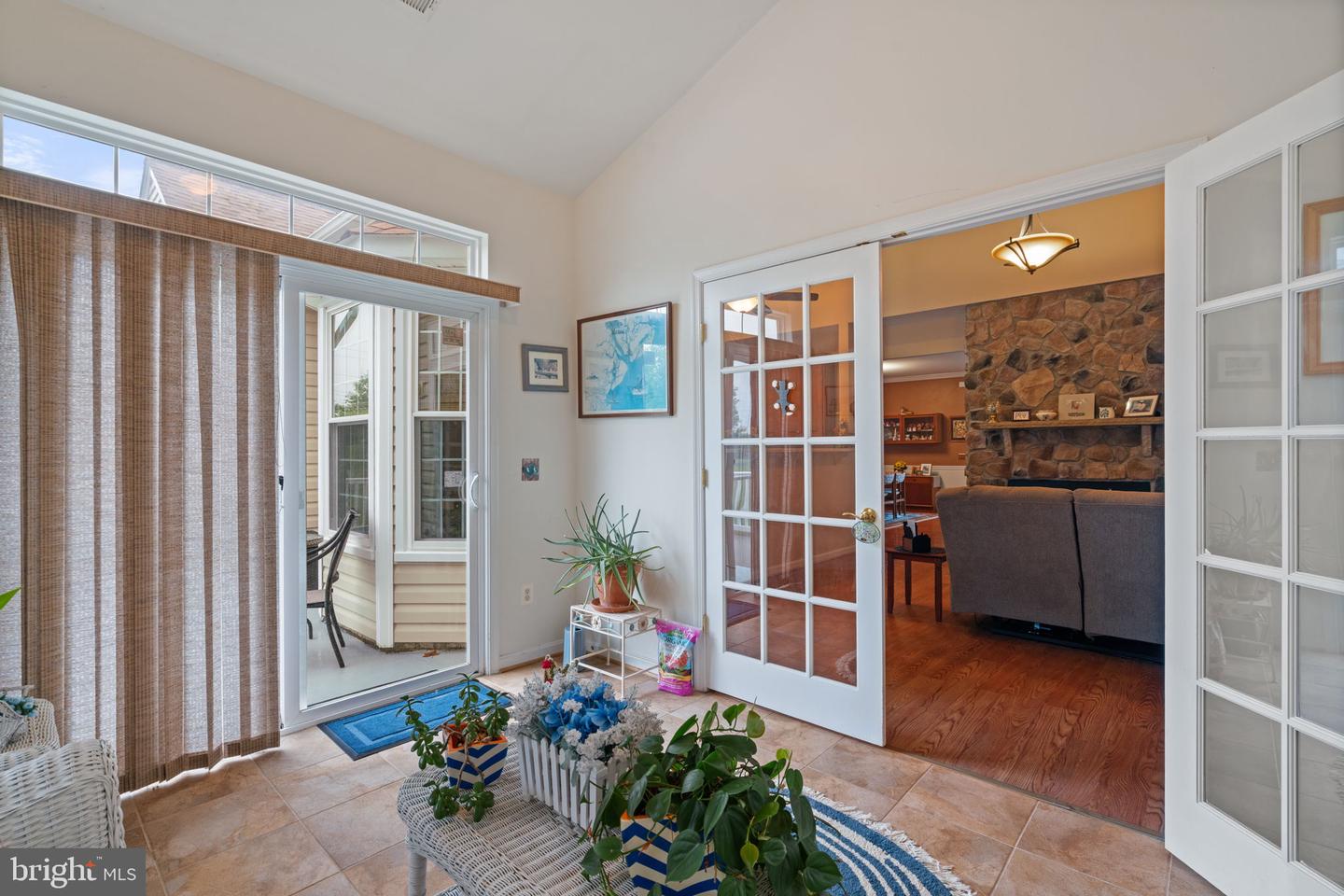3758 BLOWING LEAF PL, DUMFRIES, Virginia 22025, 5 Bedrooms Bedrooms, 15 Rooms Rooms,3 BathroomsBathrooms,Residential,For sale,3758 BLOWING LEAF PL,VAPW2103452 MLS # VAPW2103452