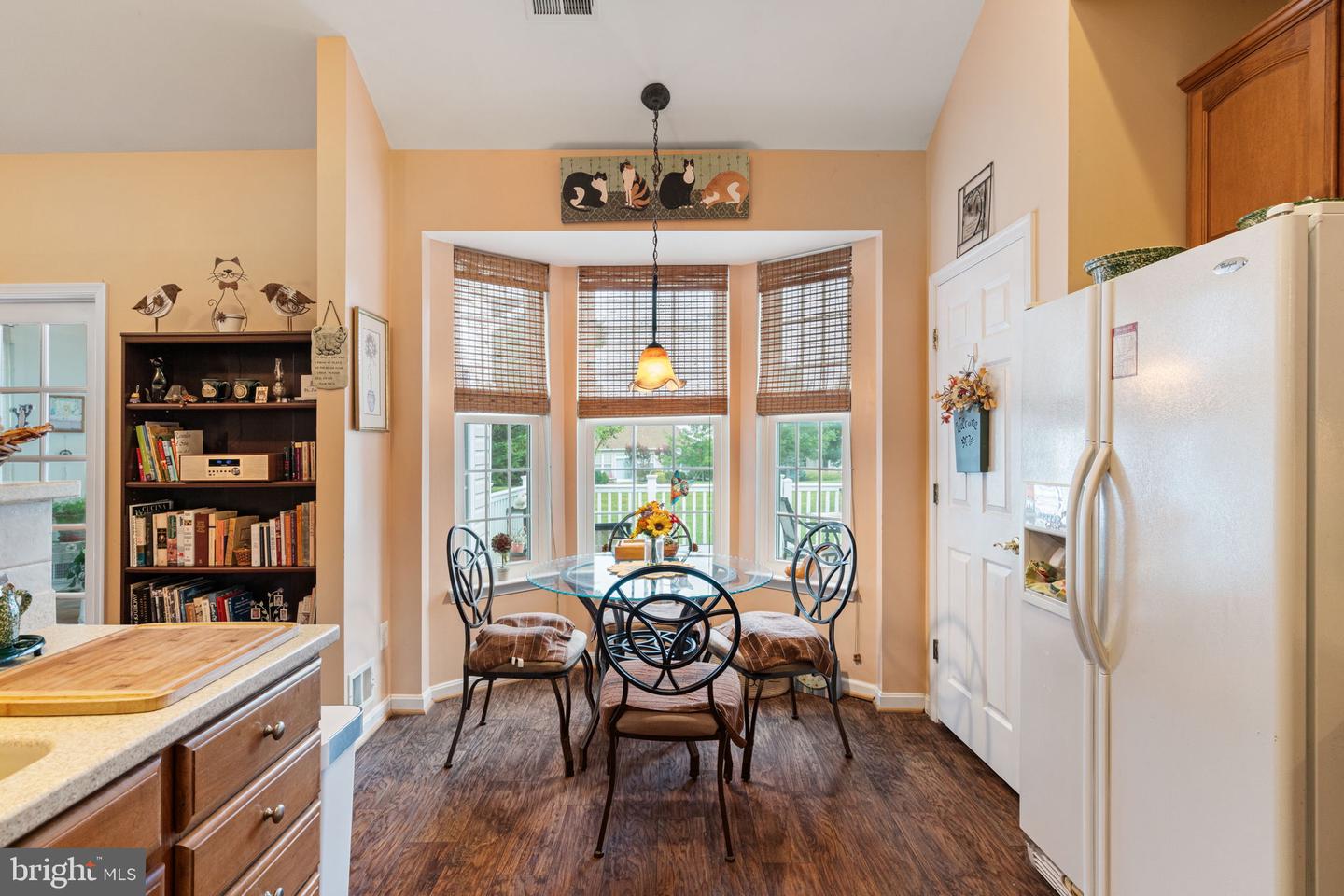 3758 BLOWING LEAF PL, DUMFRIES, Virginia 22025, 5 Bedrooms Bedrooms, 15 Rooms Rooms,3 BathroomsBathrooms,Residential,For sale,3758 BLOWING LEAF PL,VAPW2103452 MLS # VAPW2103452