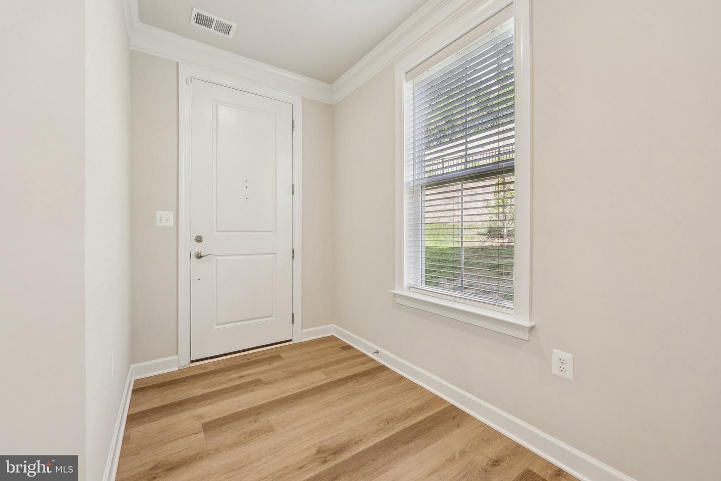 7355 MOUNTAINEER DR, ALEXANDRIA, Virginia 22306, 4 Bedrooms Bedrooms, 8 Rooms Rooms,3 BathroomsBathrooms,Residential,For sale,7355 MOUNTAINEER DR,VAFX2265418 MLS # VAFX2265418