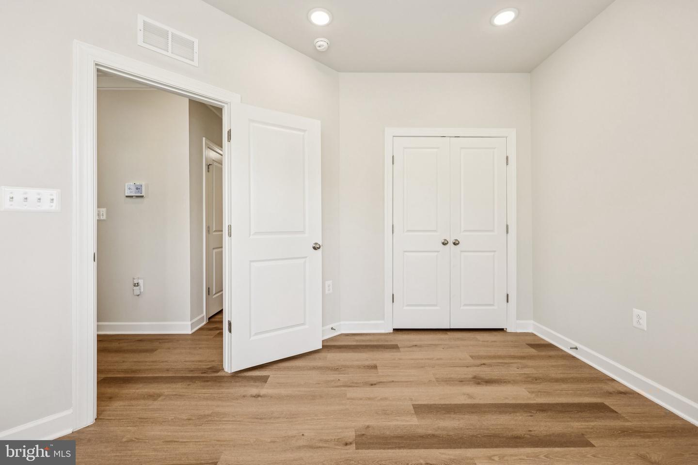 7355 MOUNTAINEER DR, ALEXANDRIA, Virginia 22306, 4 Bedrooms Bedrooms, 8 Rooms Rooms,3 BathroomsBathrooms,Residential,For sale,7355 MOUNTAINEER DR,VAFX2265418 MLS # VAFX2265418