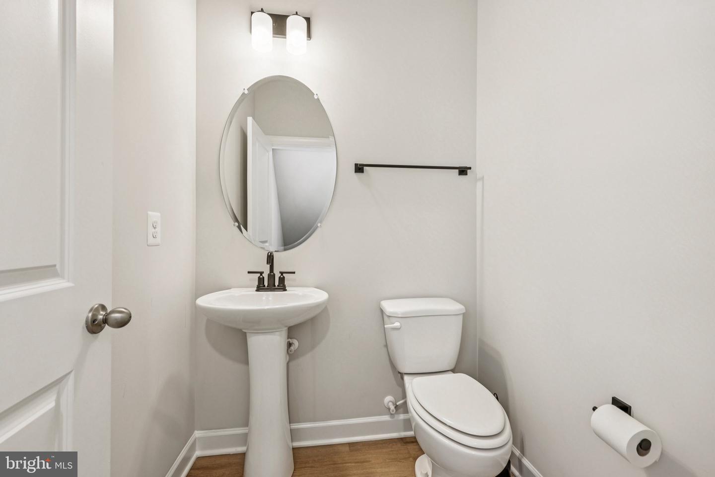 7355 MOUNTAINEER DR, ALEXANDRIA, Virginia 22306, 4 Bedrooms Bedrooms, 8 Rooms Rooms,3 BathroomsBathrooms,Residential,For sale,7355 MOUNTAINEER DR,VAFX2265418 MLS # VAFX2265418