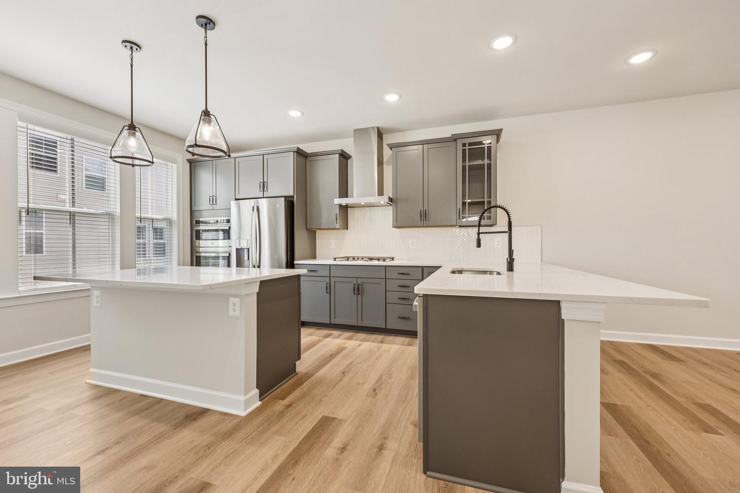 7355 MOUNTAINEER DR, ALEXANDRIA, Virginia 22306, 4 Bedrooms Bedrooms, 8 Rooms Rooms,3 BathroomsBathrooms,Residential,For sale,7355 MOUNTAINEER DR,VAFX2265418 MLS # VAFX2265418