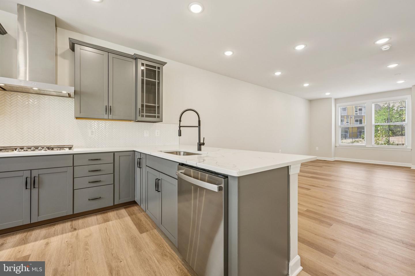 7355 MOUNTAINEER DR, ALEXANDRIA, Virginia 22306, 4 Bedrooms Bedrooms, 8 Rooms Rooms,3 BathroomsBathrooms,Residential,For sale,7355 MOUNTAINEER DR,VAFX2265418 MLS # VAFX2265418